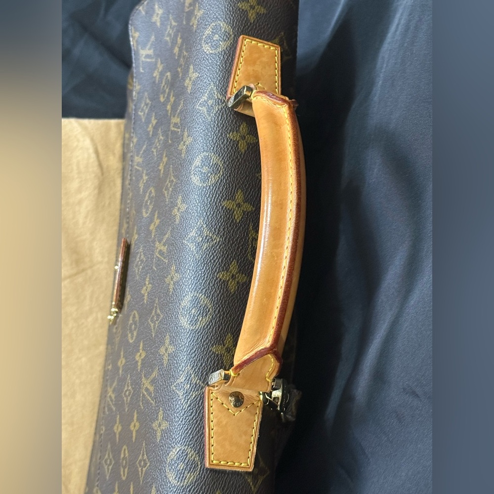 Louis Vuitton Monogram Serviette Conseiller Briefcase w/ strap & dust bag - Picture 11 of 13
